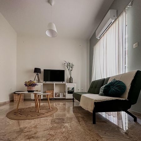 Anesis With A Yard Apartman Kalamáta Kültér fotó