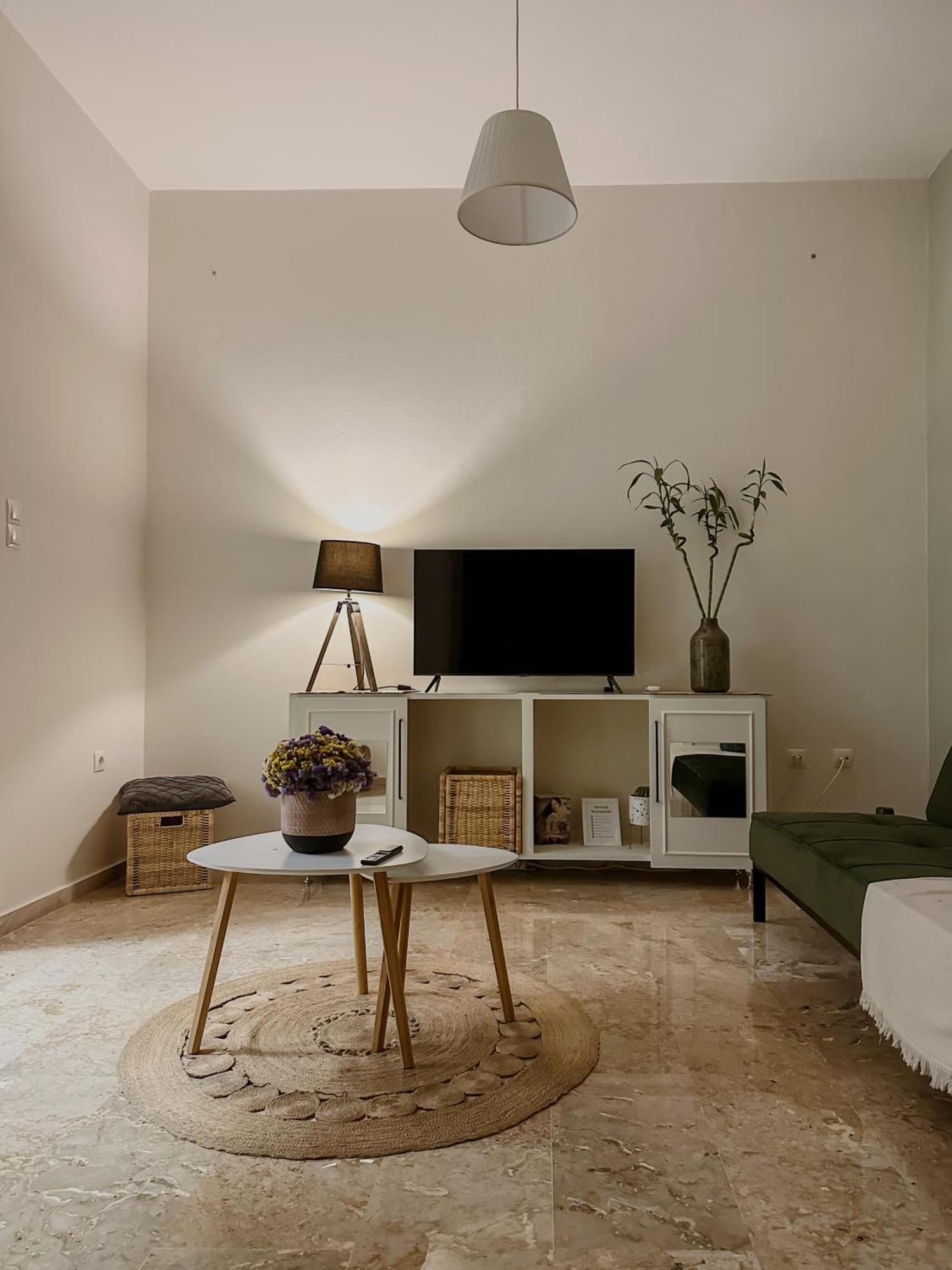 Anesis With A Yard Apartman Kalamáta Kültér fotó