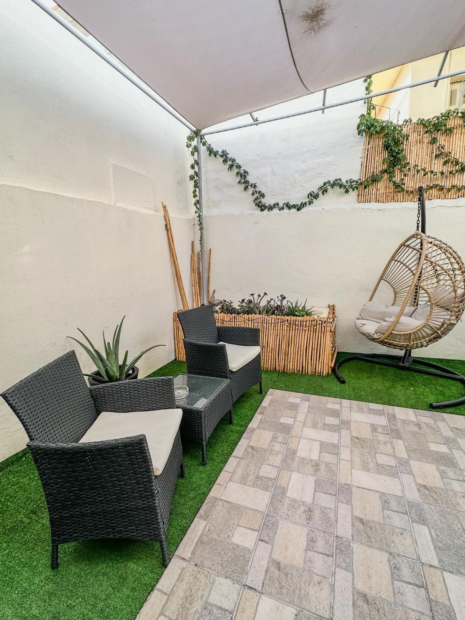 Anesis With A Yard Apartman Kalamáta Kültér fotó